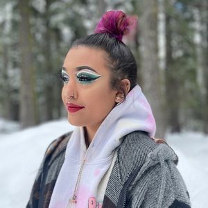 Meet your Posher, Marissa